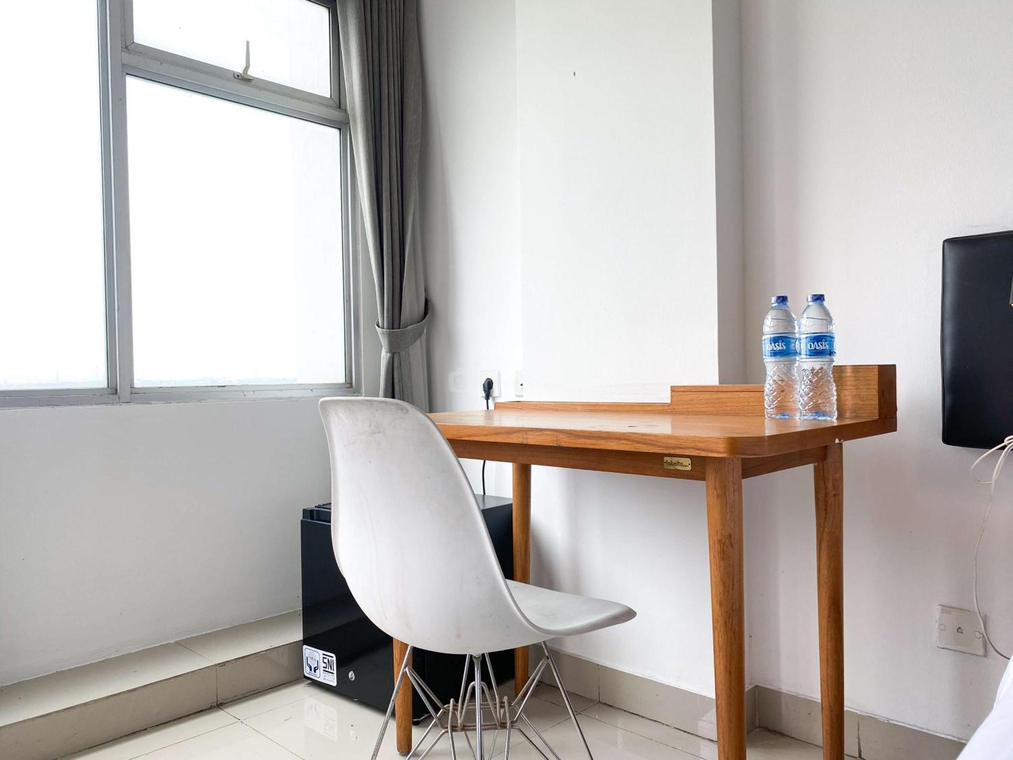 Restful And Comfy Studio Enviro Apartment By Travelio Cikarang Bagian luar foto