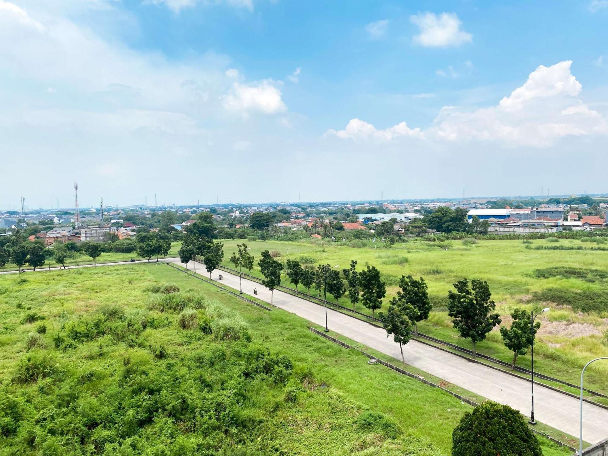 Restful And Comfy Studio Enviro Apartment By Travelio Cikarang Bagian luar foto